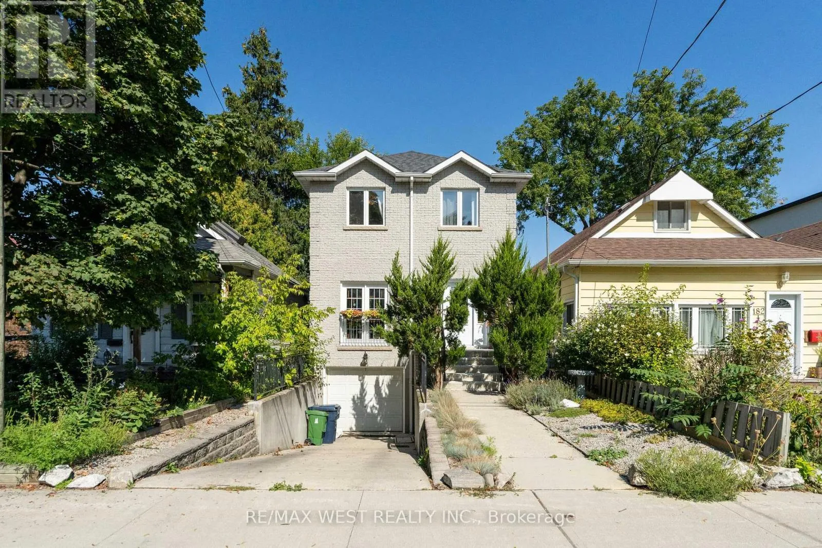 Other for rent: 180 Holborne Avenue, Toronto, Ontario M4C 2R8