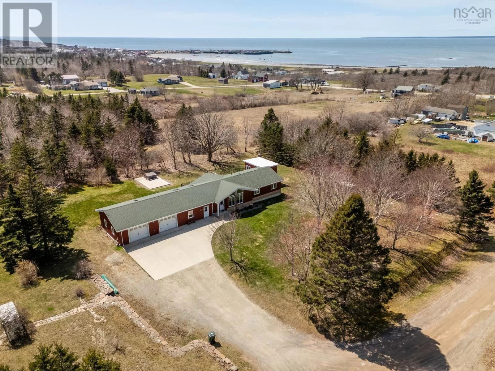 House for rent: 180 John Thibodeau Road, Meteghan Centre, Nova Scotia B0W 2K0