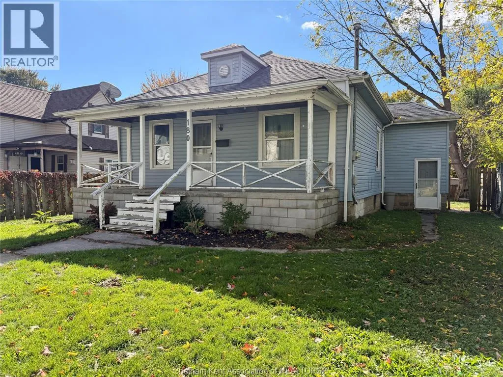 House for rent: 180 Raleigh Street, Chatham, Ontario N7M 2N5