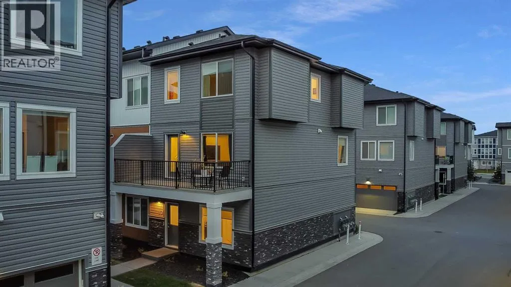 Row / Townhouse for rent: 1801, 280 Chelsea Road, Chestermere, Alberta T1X 2P4