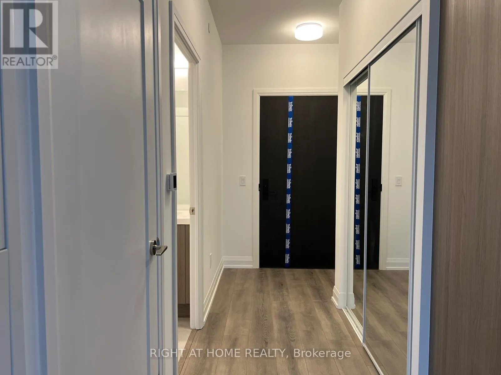 Apartment for rent: 1804 - 20 Soudan Avenue, Toronto, Ontario M4S 0E2