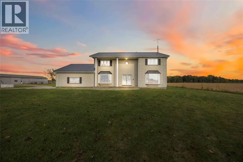 House for rent: 1804 Huffs Corners Road, Dawn-Euphemia, Ontario N0N 1A0