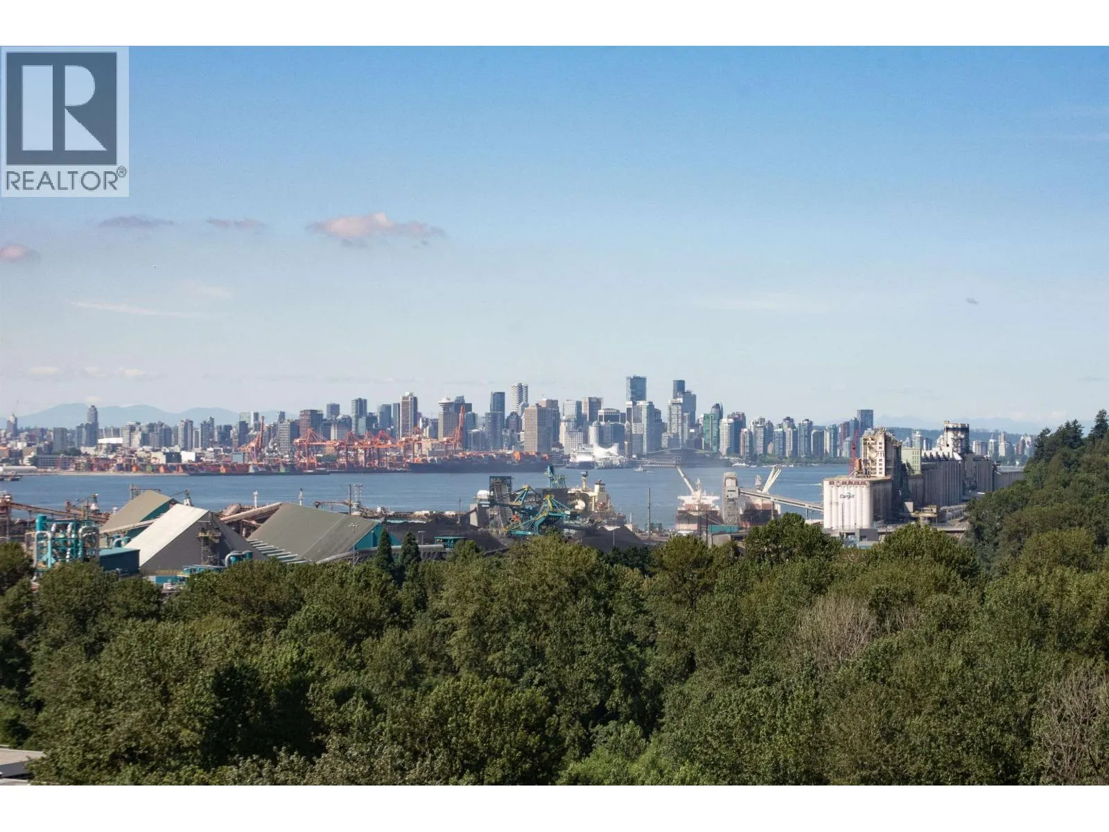 Apartment for rent: 1807 1500 Fern Street, North Vancouver, British Columbia V7J 0E6