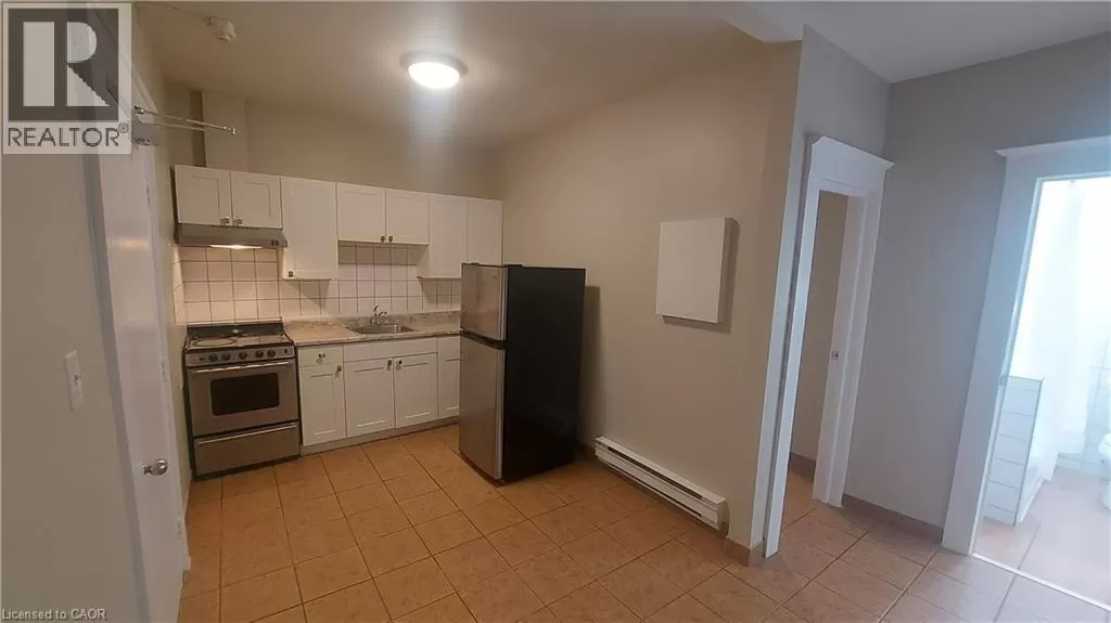 Apartment for rent: 181 King Street E Unit# 1, Kitchener, Ontario N2G 2K8