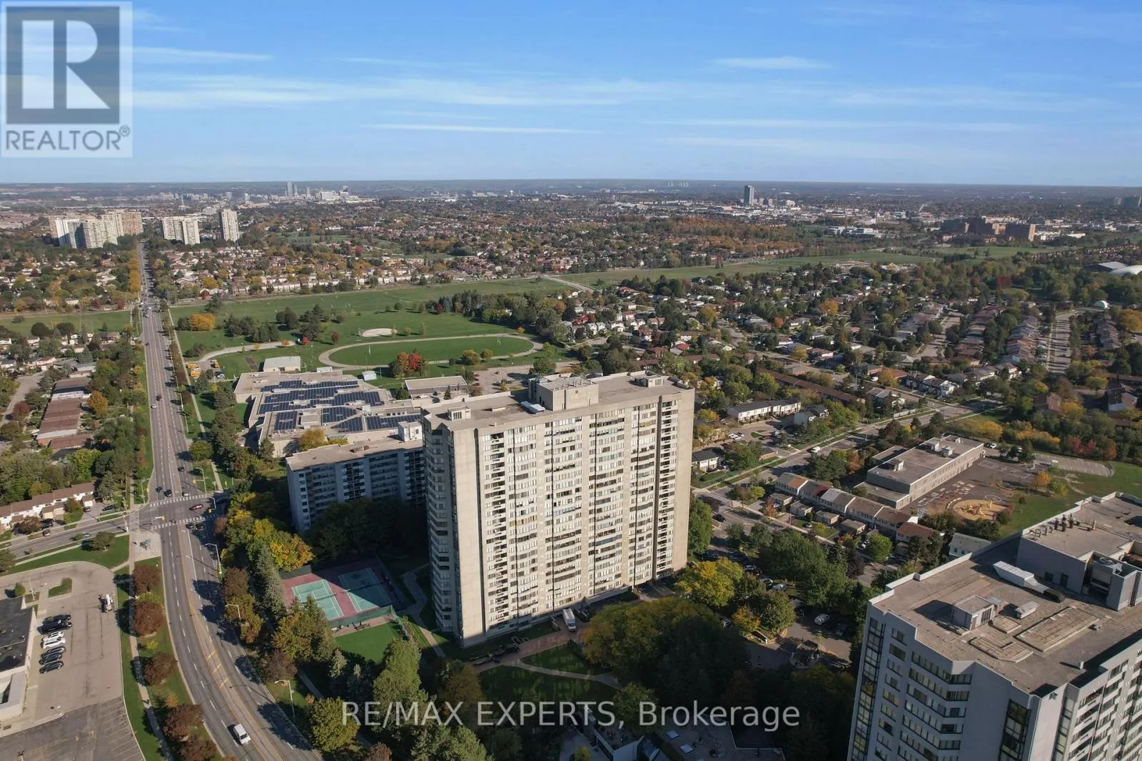 Apartment for rent: 1811 - 2350 Bridletowne Circle, Toronto, Ontario M1W 3E6