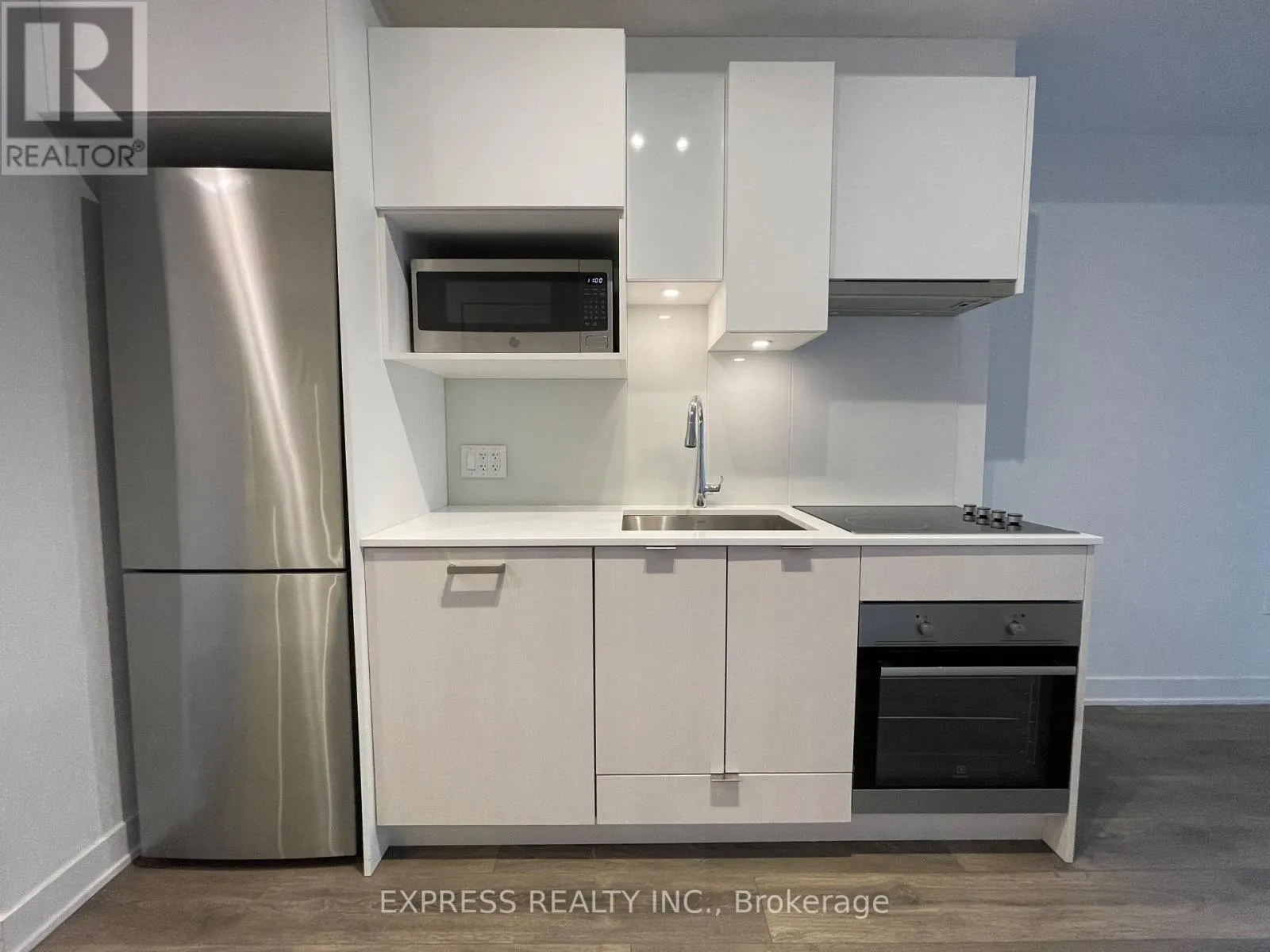 Apartment for rent: 1813 - 195 Redpath Avenue, Toronto, Ontario M4P 0E4