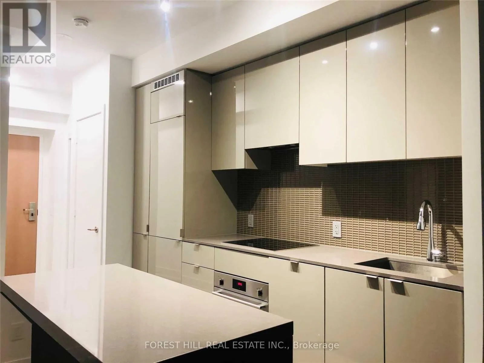 Apartment for rent: 1813 - 7 Grenville Street, Toronto, Ontario M4Y 1A1