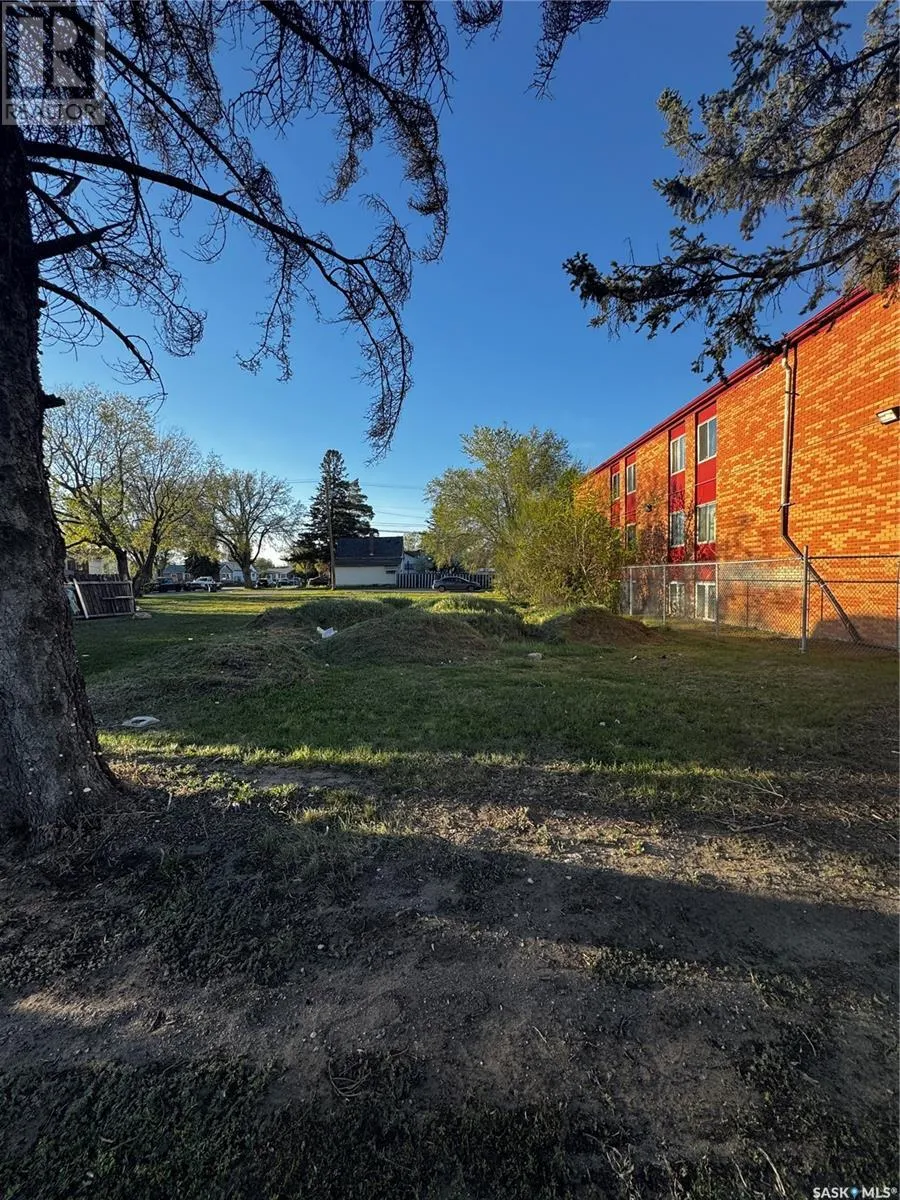 Unknown for rent: 1816 22nd Street W, Saskatoon, Saskatchewan S7H 0A9