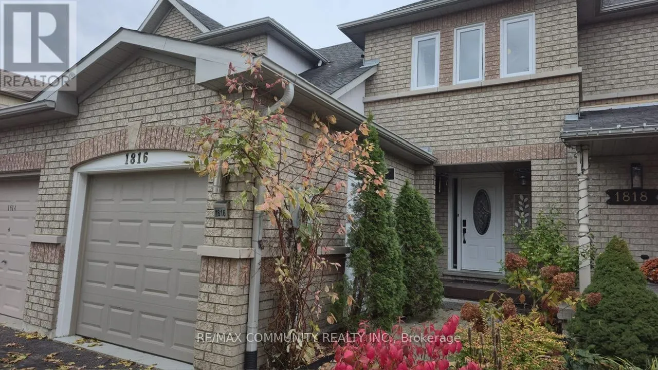 Row / Townhouse for rent: 1816 Woodgate Court, Oshawa, Ontario L1G 7Z1