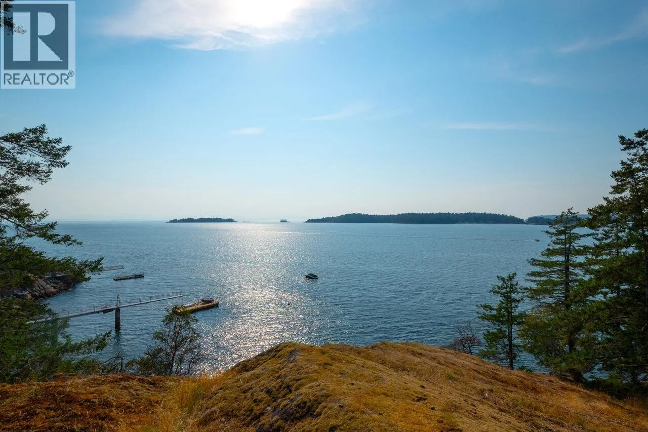 1818 Emily Lane, Bowen Island, British Columbia V0N 1G2