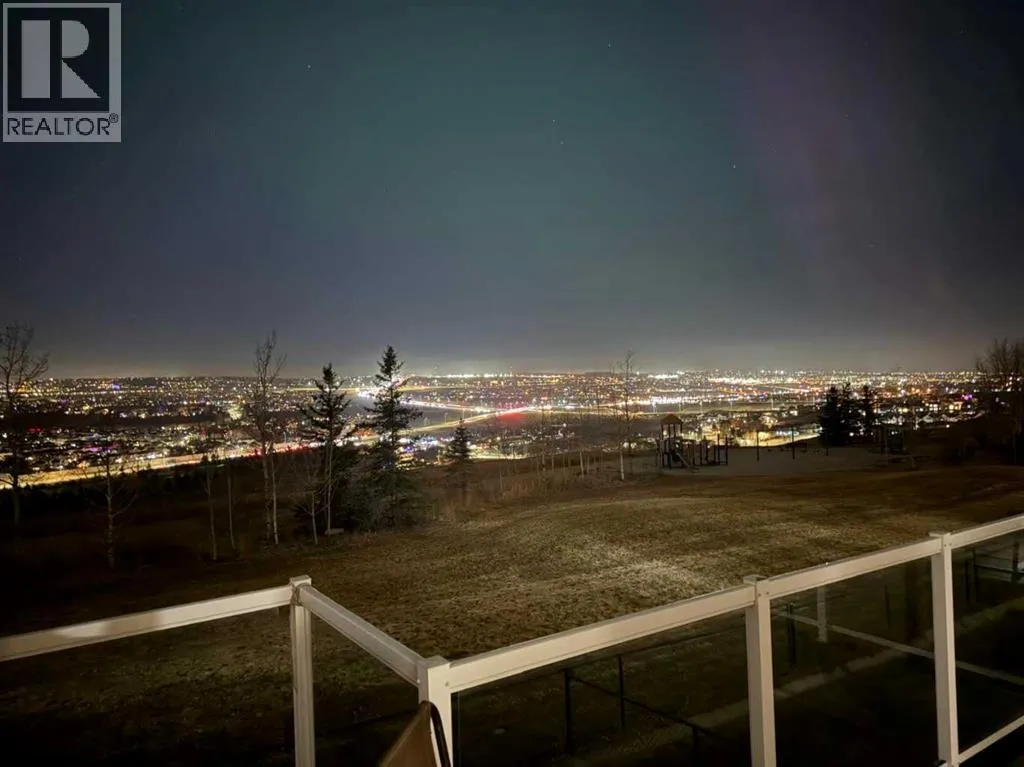 House for rent: 182 Panamount Road Nw, Calgary, Alberta T3K 0H8