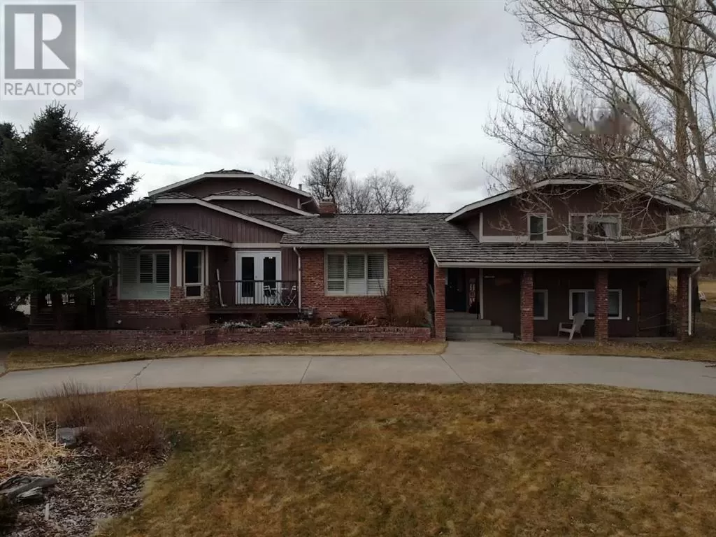 House for rent: 182 S 3 Street E, Magrath, Alberta T0K 1J0