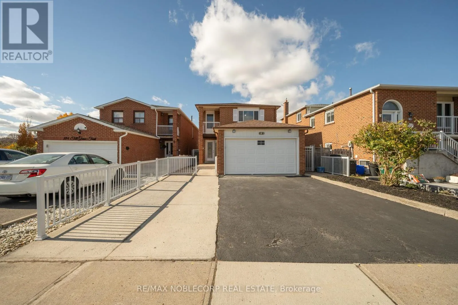 House for rent: 182 Tall Grass Trail, Vaughan, Ontario L4L 3P8