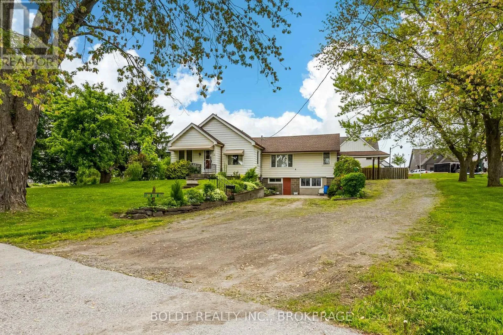 1828 Decew Road, Thorold, Ontario L0S 1E6