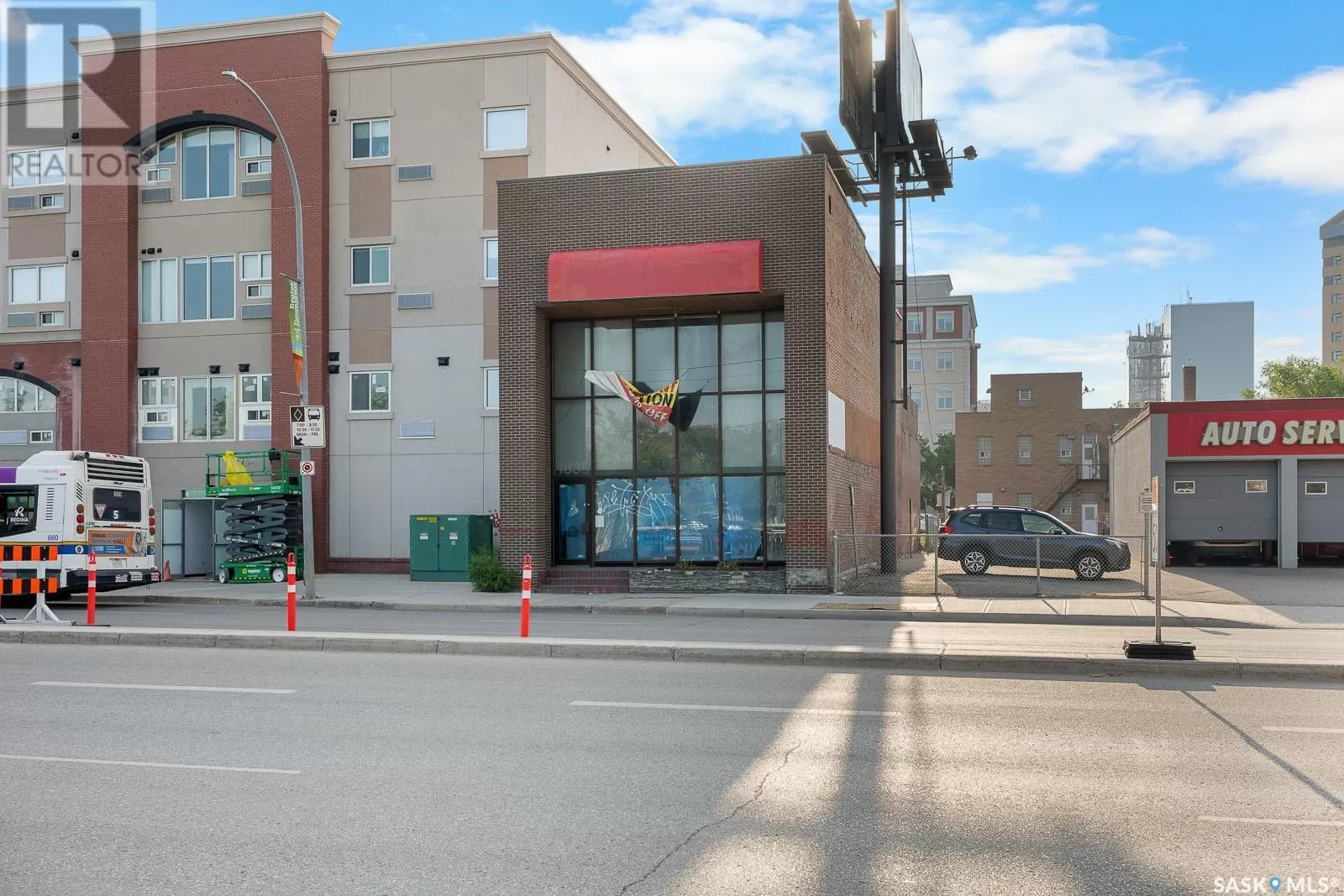 Retail for rent: 1835 Albert Street, Regina, Saskatchewan S4P 2S9