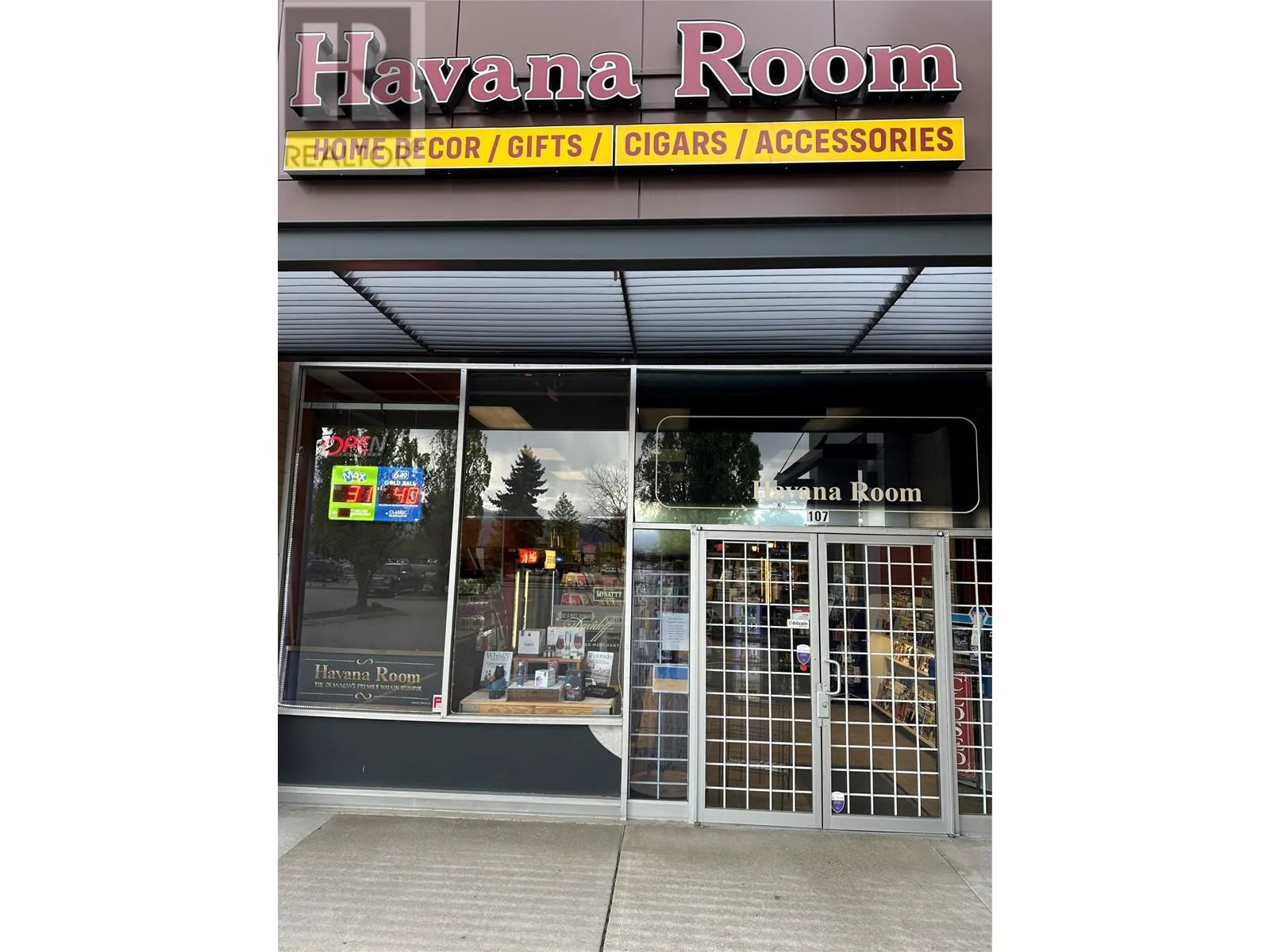 Retail for rent: 1835 Dilworth Drive Unit# 107, Kelowna, British Columbia V1Y 6H2