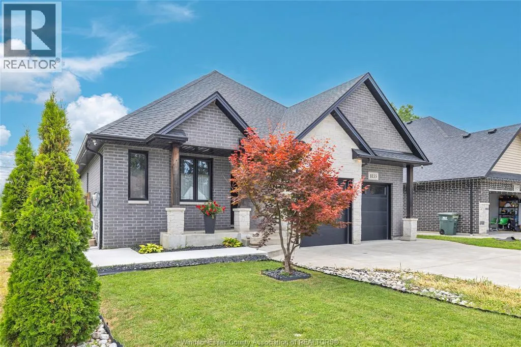 House for rent: 1835 Dominion Boulevard, Windsor, Ontario N9B 3H8