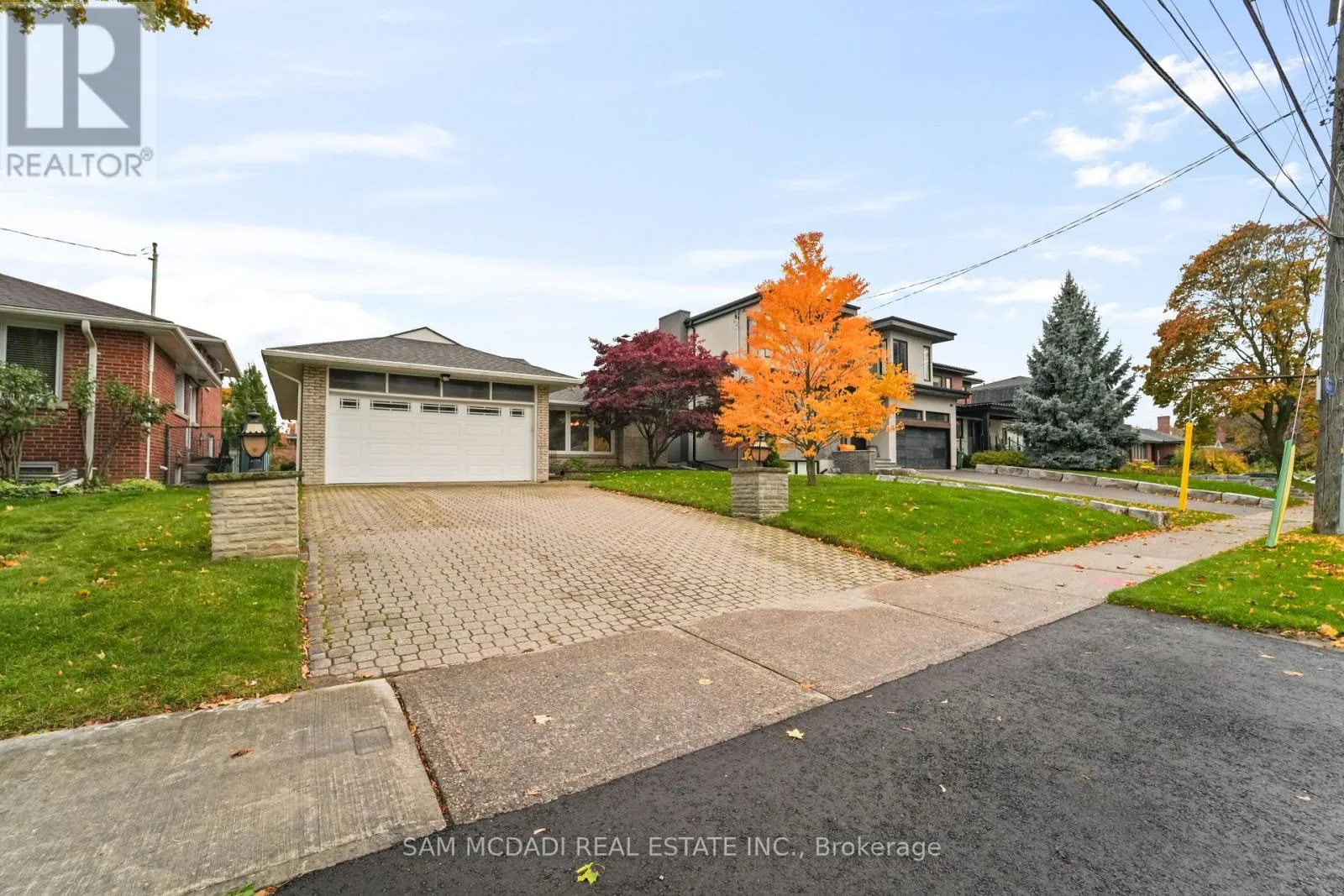 House for rent: 185 Rathburn Road, Toronto, Ontario M9B 2L2