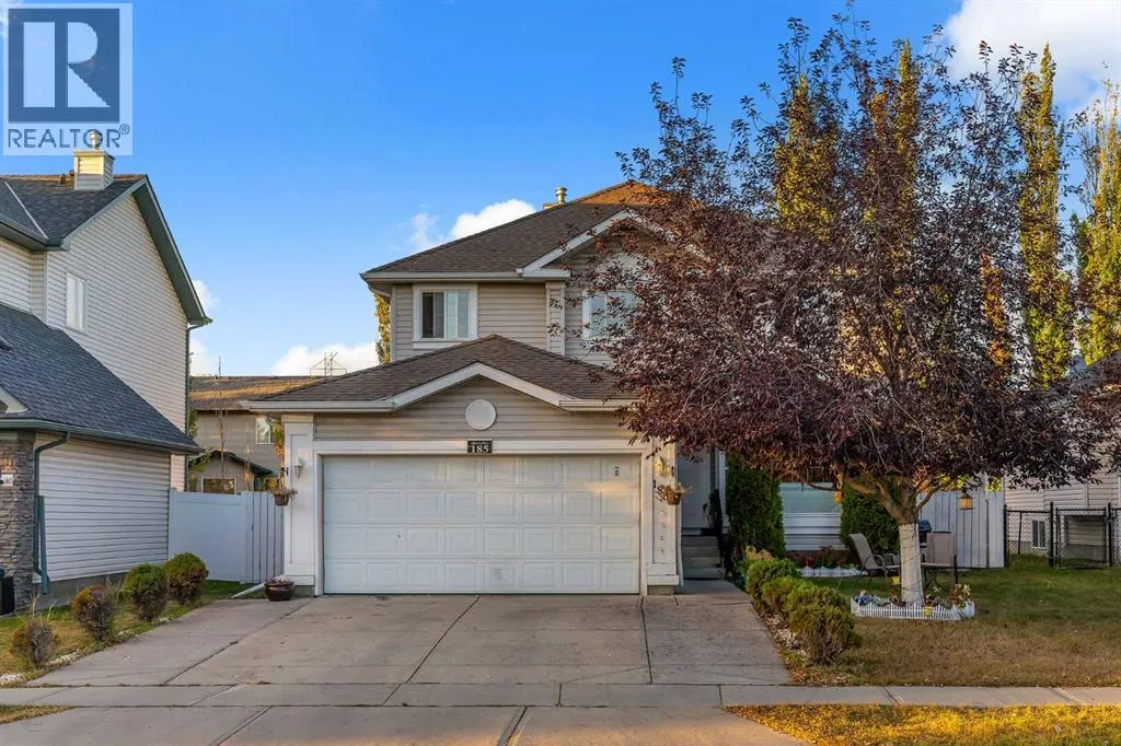 House for rent: 185 West Lakeview Drive, Chestermere, Alberta T1X 1K2