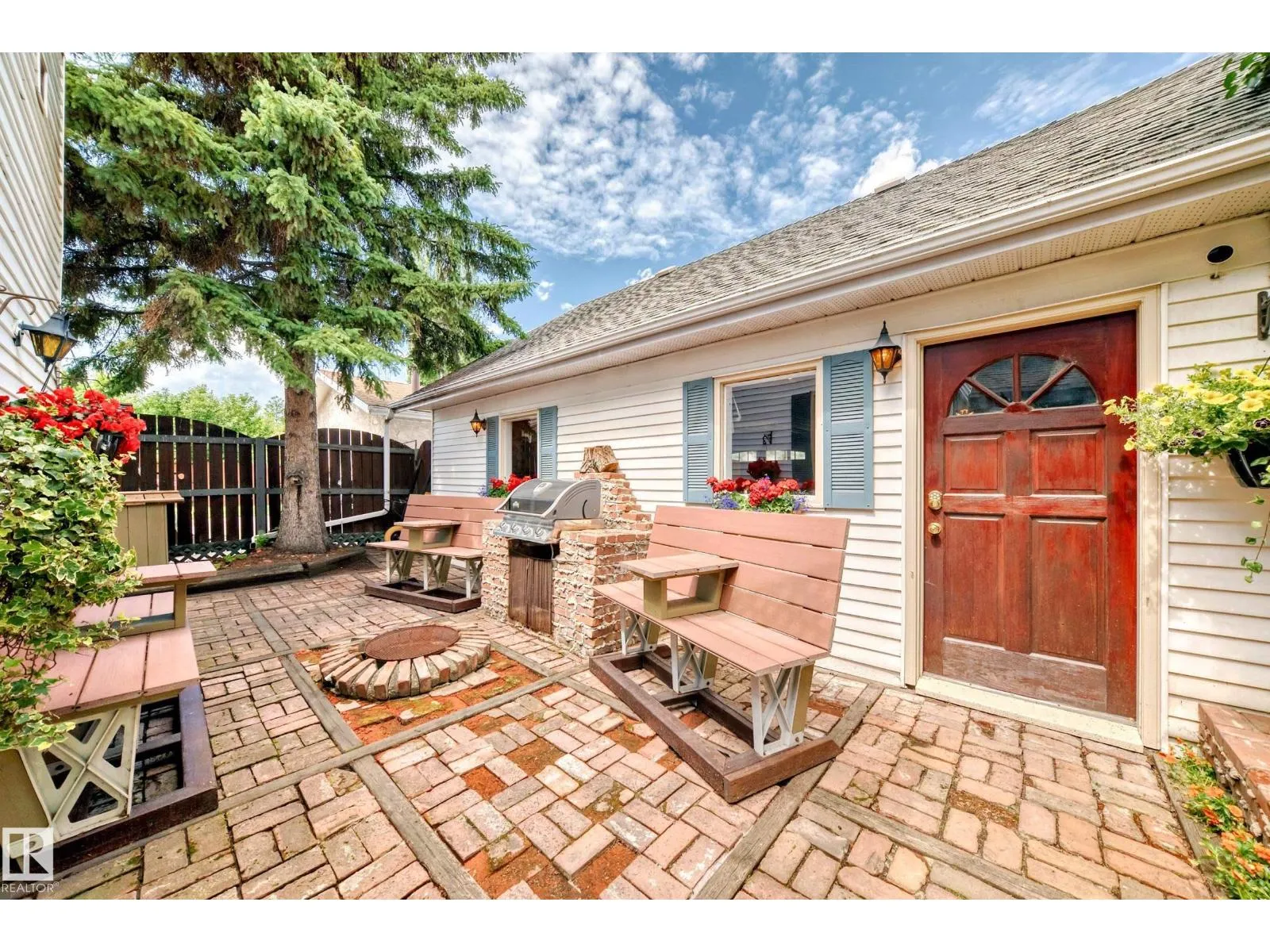 House for rent: 18516 97a Av Nw, Edmonton, Alberta T5T 3J4