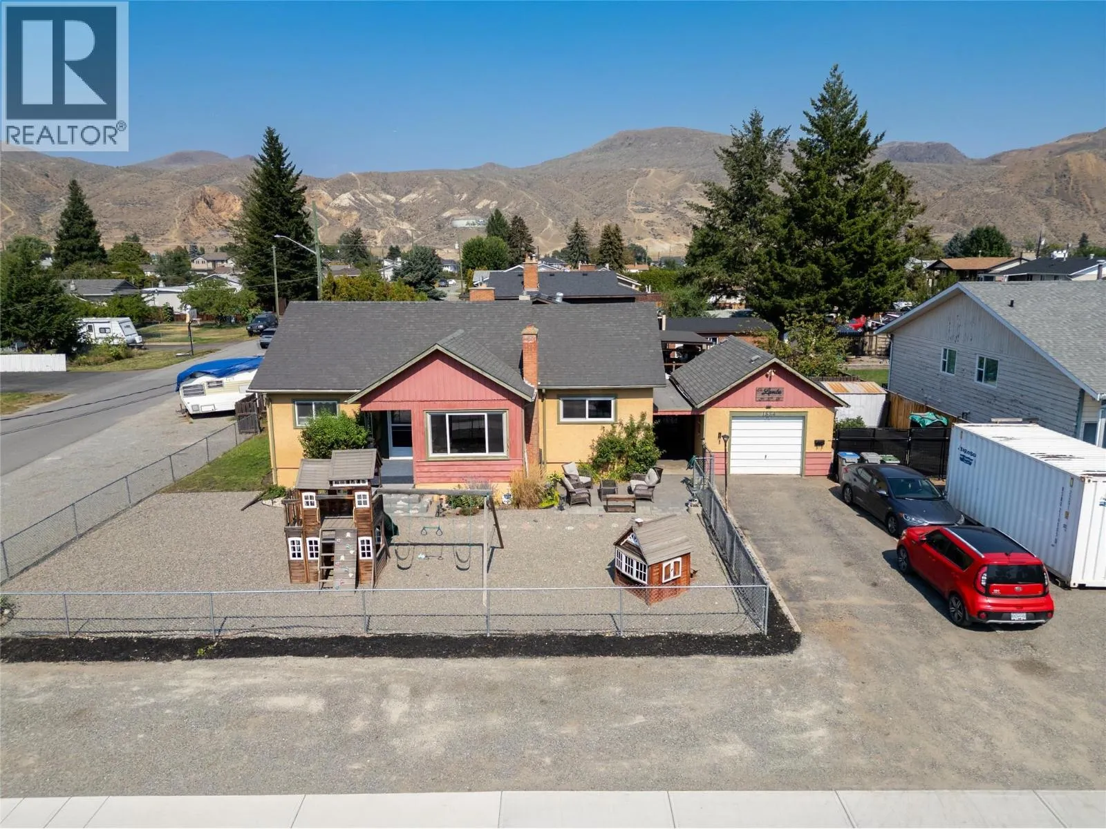 House for rent: 1854 Fleetwood Avenue, Kamloops, British Columbia V2B 4S1