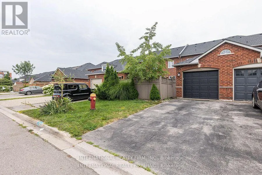 Row / Townhouse for rent: 1855 Appleby Line, Burlington, Ontario L7L 7M1