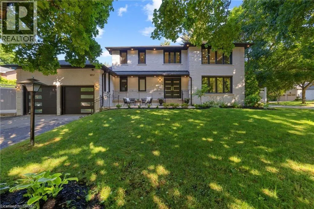 House for rent: 1857 Friar Tuck Court, Mississauga, Ontario L5K 2L4