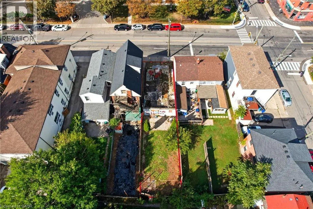 186 John Street N, Hamilton, Ontario L8L 4P2