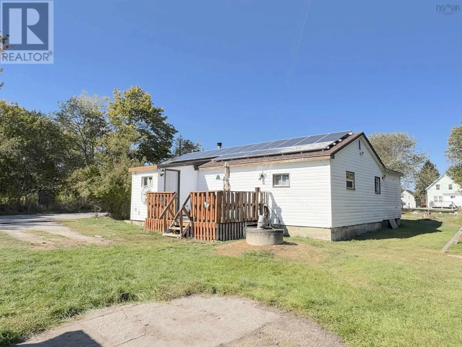 House for rent: 186 Parr Street, Shelburne, Nova Scotia B0T 1W0