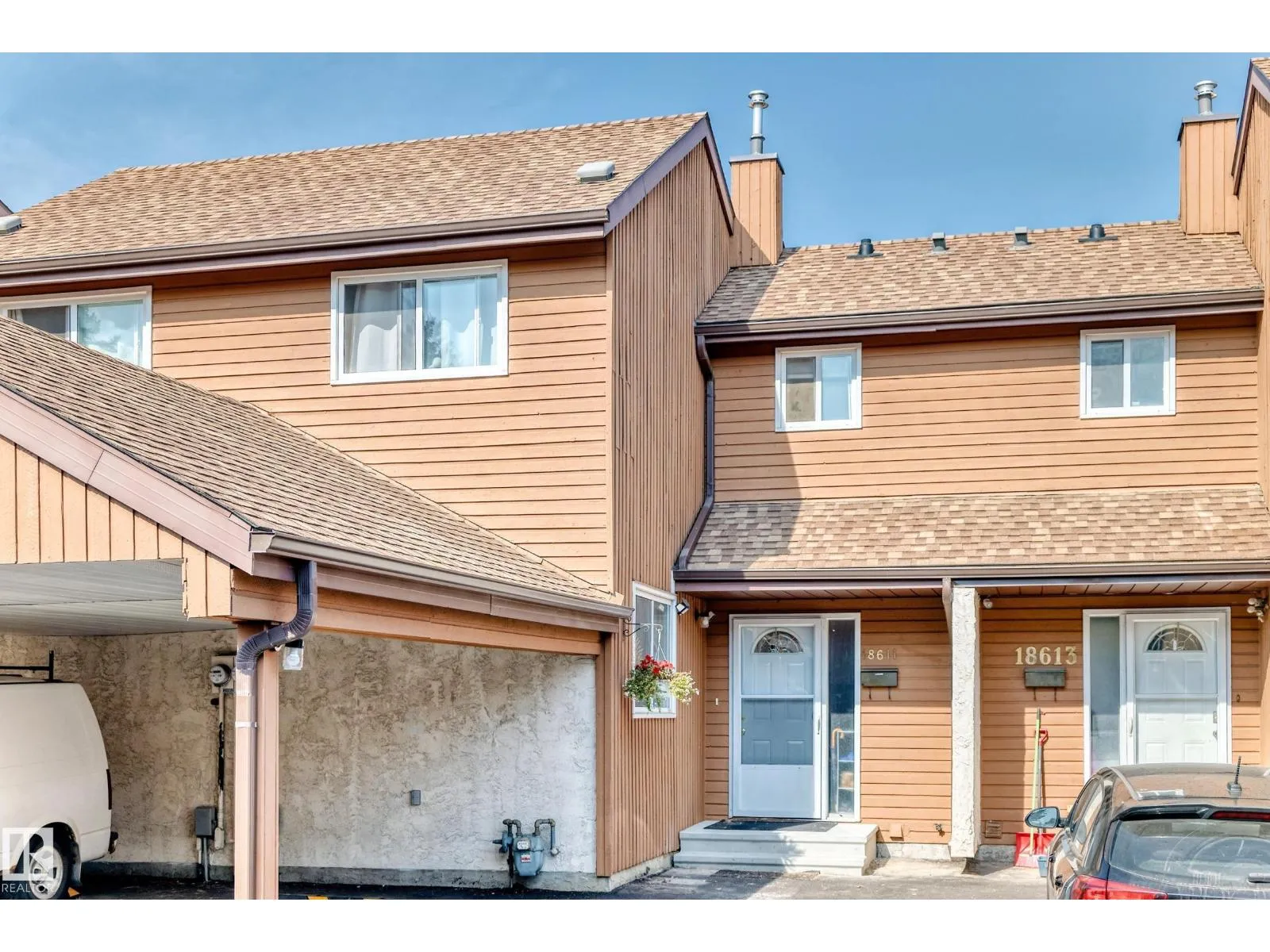 Row / Townhouse for rent: 18611 66 Av Nw, Edmonton, Alberta T5T 2M3