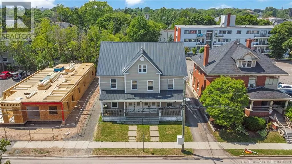 Fourplex for rent: 186-190 Church Street, Moncton, New Brunswick E1C 4Z9