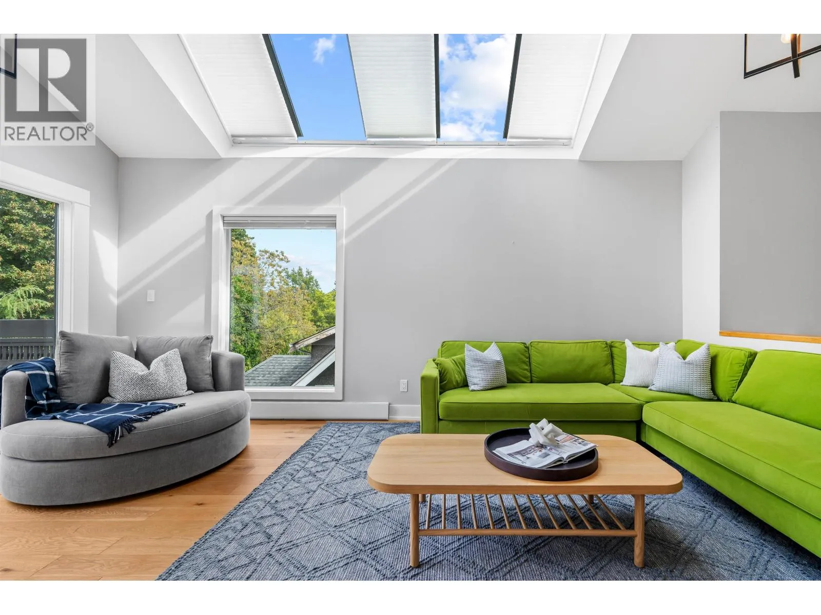 Row / Townhouse for rent: 1866 W 15th Avenue, Vancouver, British Columbia V6J 2L1