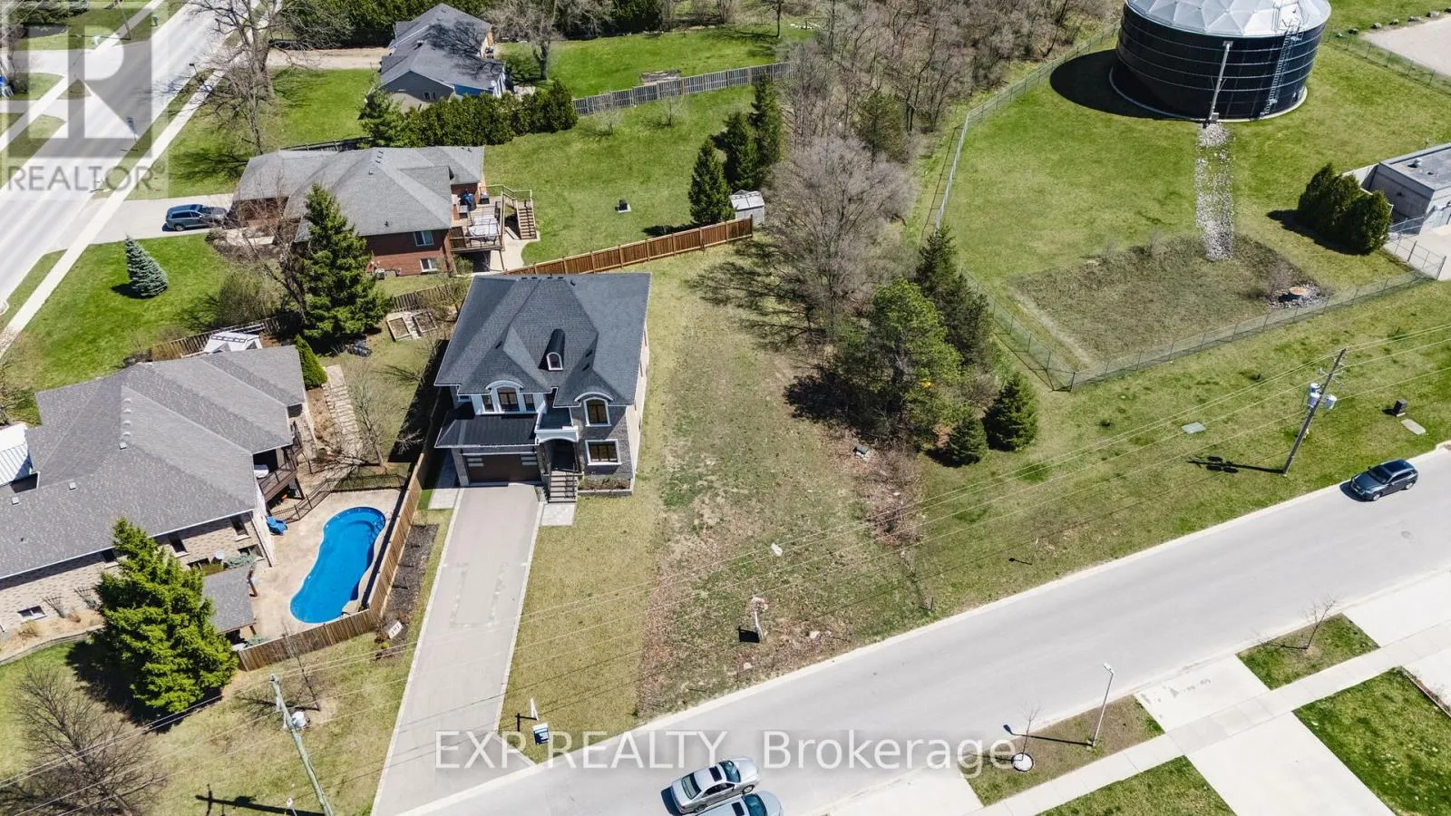 187 Queen Street, Middlesex Centre, Ontario N0L 1R0