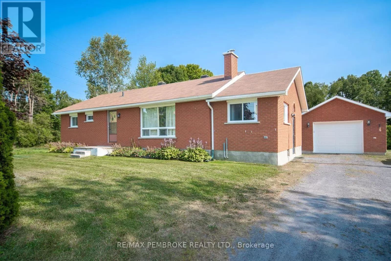 House for rent: 187 Sandy Beach Road, Laurentian Valley, Ontario K8A 6W8