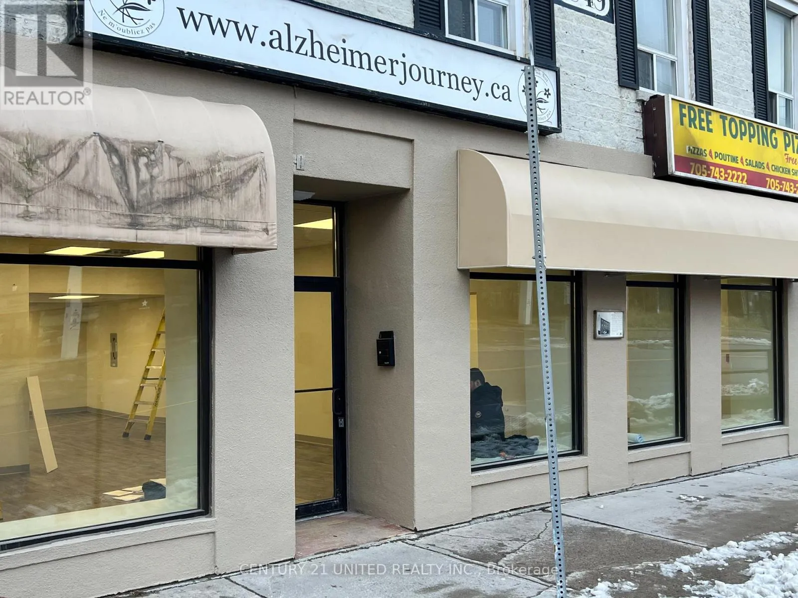 187-189 Simcoe Street, Peterborough, Ontario K9H 2H6