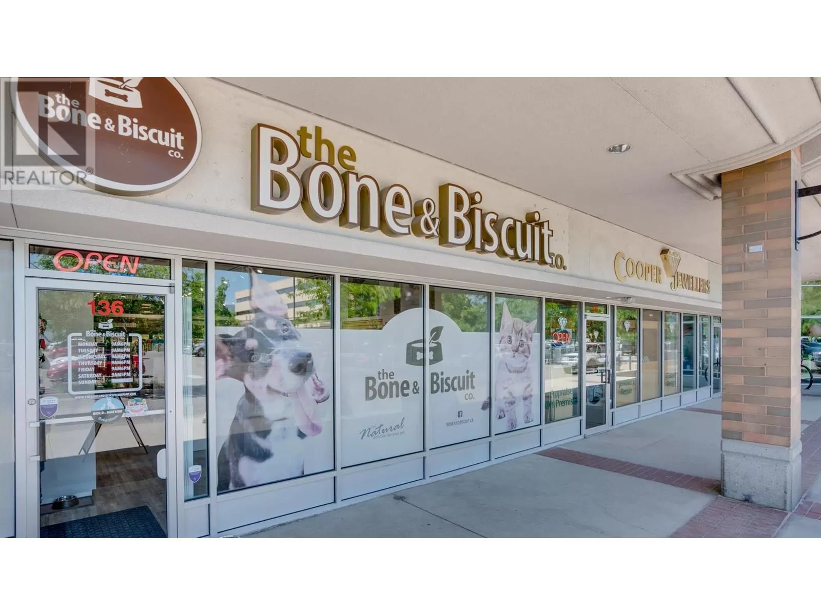 Retail for rent: 1876 Cooper Road Unit# 136, Kelowna, British Columbia V1Y 9N6