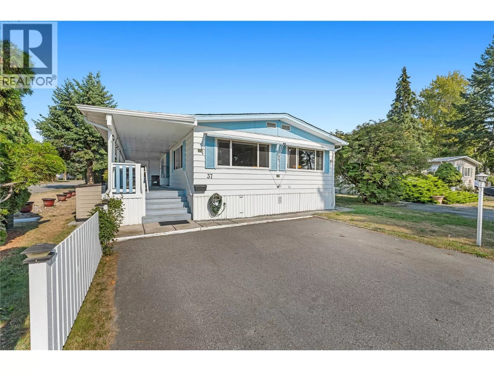 Manufactured Home for rent: 1881 Boucherie Road Unit# 37, West Kelowna, British Columbia V4T 0C9