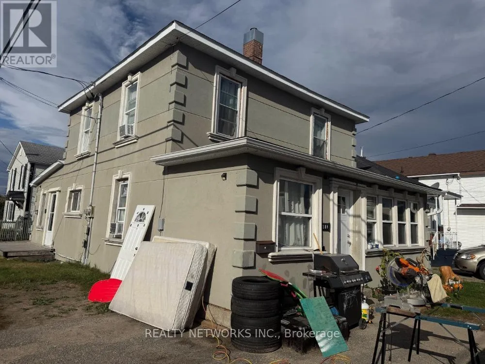 Triplex for rent: 189 Balsam Street S, Timmins, Ontario P4N 2E1