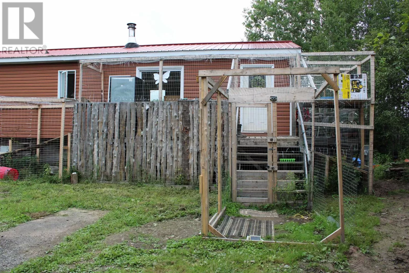 189 Larson Rd, Neebing, Ontario P7L 0A4