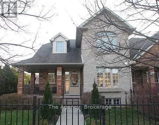 Row / Townhouse for rent: 189 Livingston Avenue, Grimsby, Ontario L3M 5M3