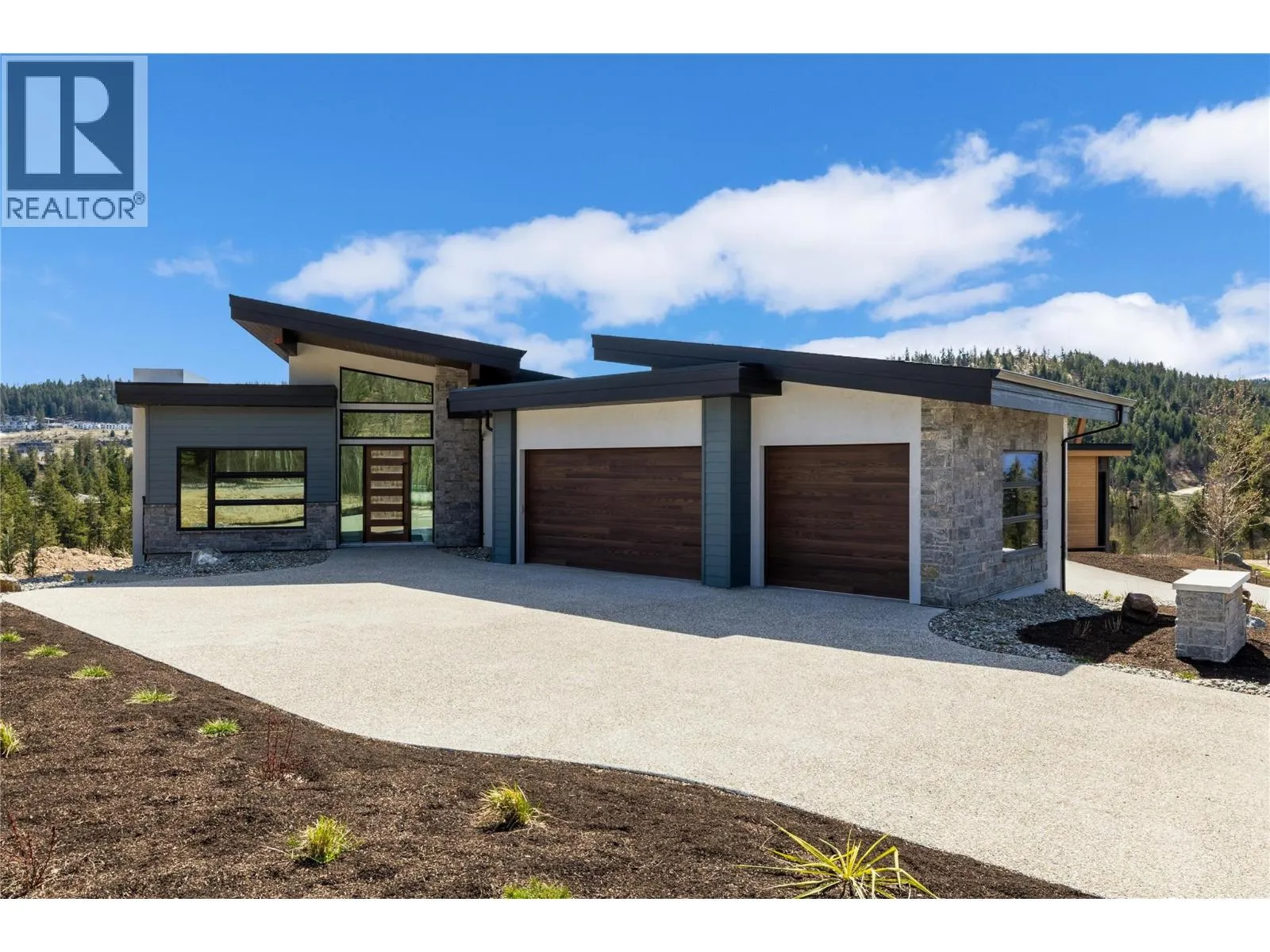 House for rent: 189 Wildsong Crescent, Vernon, British Columbia V1H 2J4