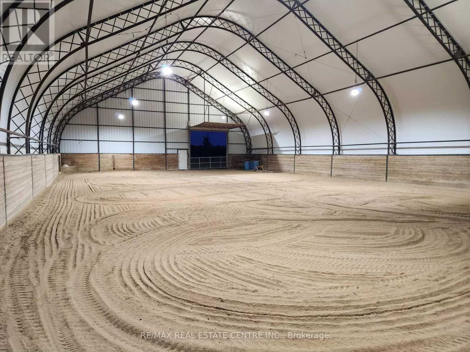 House for rent: 1892 Centre Road, Hamilton, Ontario L8N 2Z7