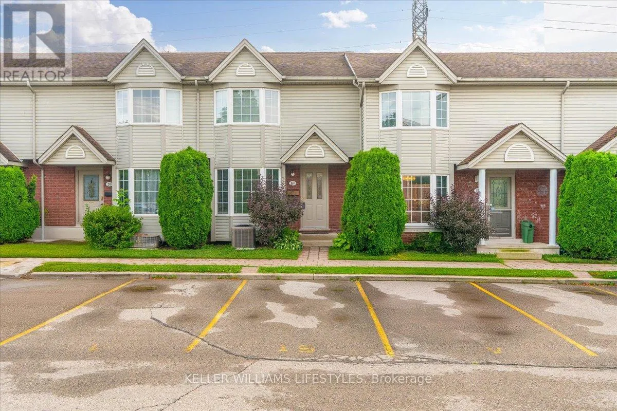 Row / Townhouse for rent: 19 - 101 Brookside Street, London South, Ontario N5Z 5C9