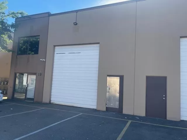 19 13345 115 Avenue, Surrey, British Columbia V3R 0R8