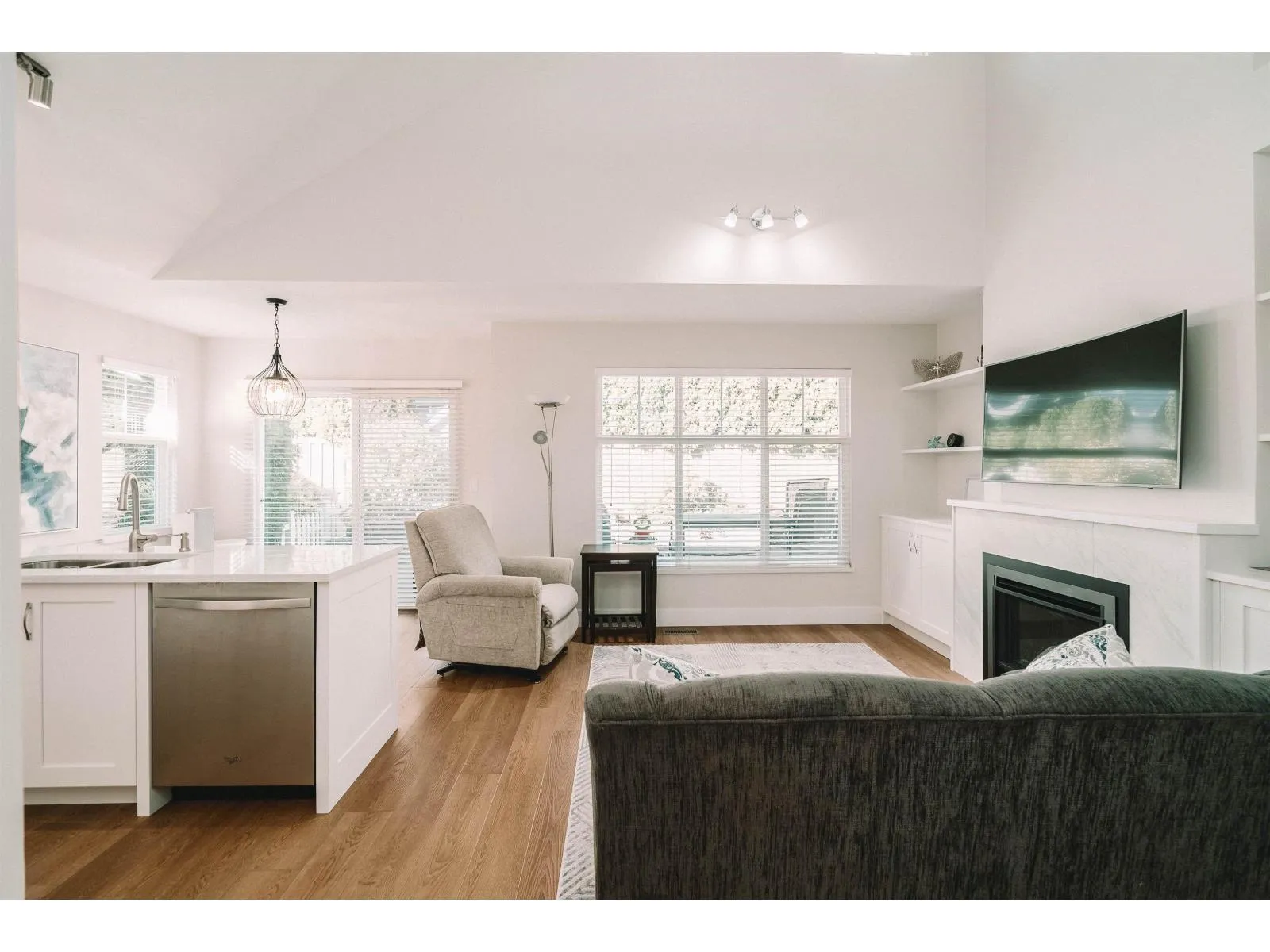 Row / Townhouse for rent: 19 14877 33 Avenue, Surrey, British Columbia V4P 3A3