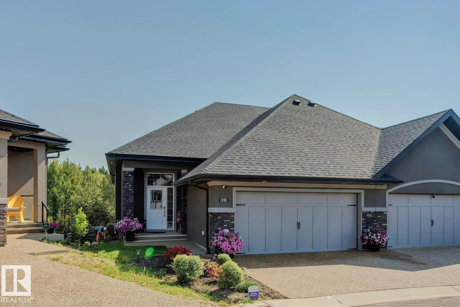 Duplex for rent: #19 20425 93 Av Nw, Edmonton, Alberta T5T 7C7