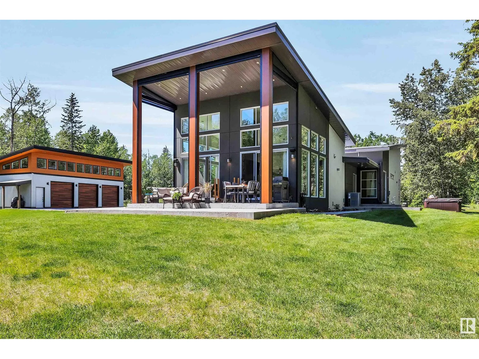 House for rent: 19 27019 Twp Rd 514, Rural Parkland County, Alberta T7Y 1G6