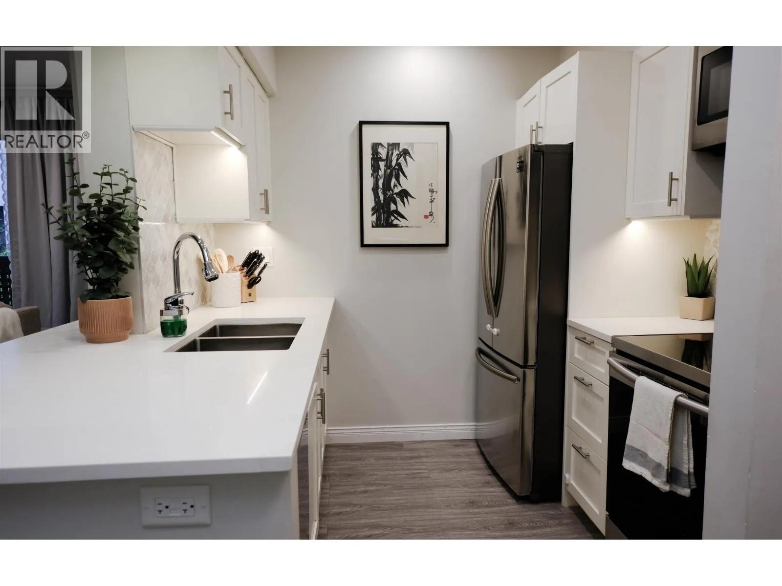 Row / Townhouse for rent: 19 365 Ginger Drive, New Westminster, British Columbia V3M 6W3