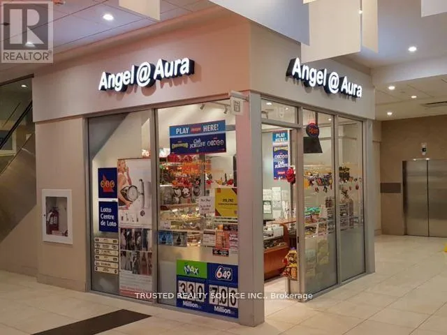 Retail for rent: 19 - 384 Yonge Street, Toronto, Ontario M5B 1S8