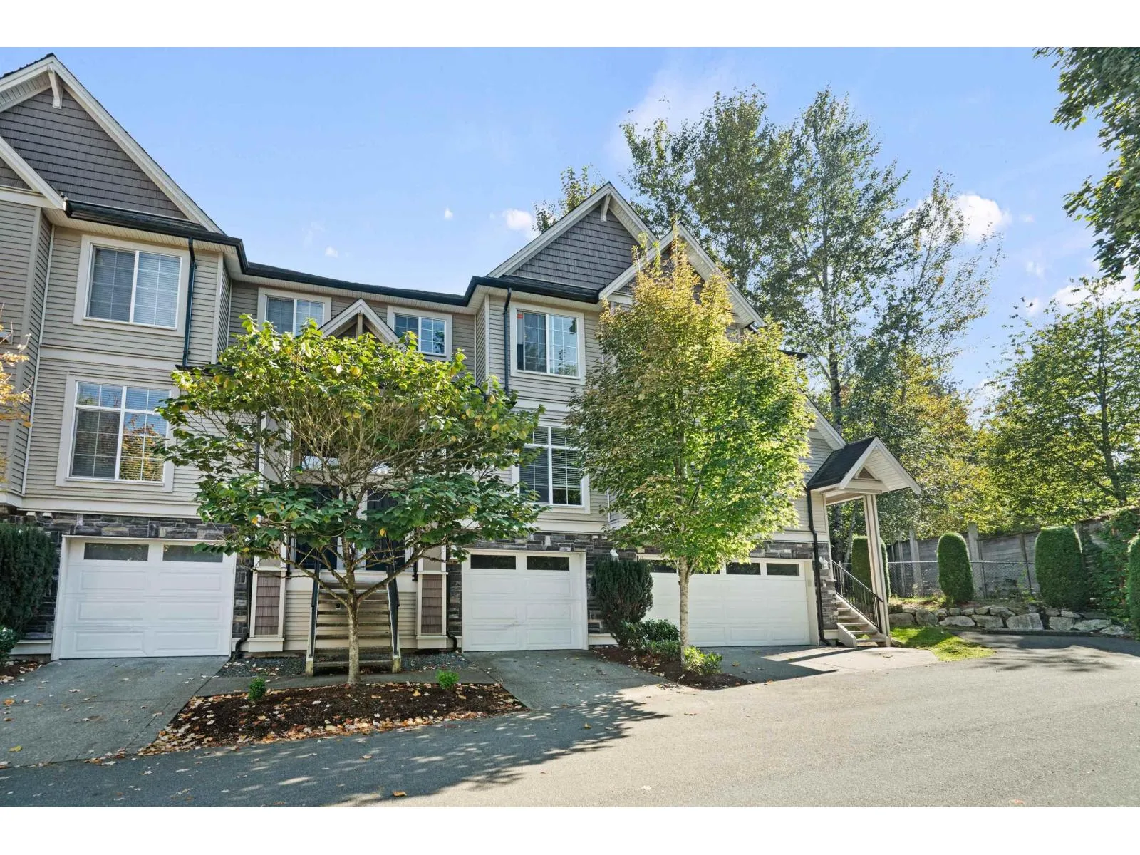 Row / Townhouse for rent: 19 46832 Hudson Road|promontory, Chilliwack, British Columbia V2R 0L9